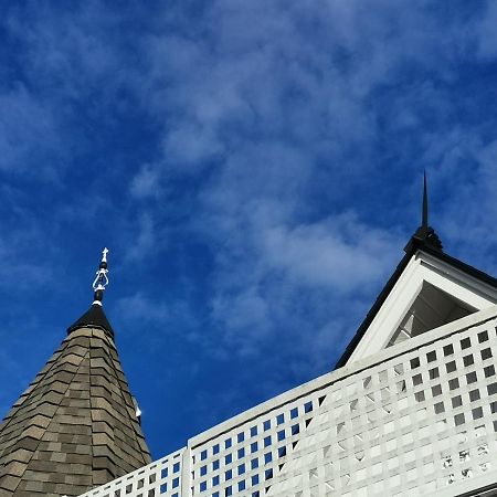 Vancouver Island Castle Cove Inn Шамейнес Екстер'єр фото