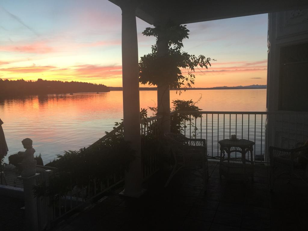 Vancouver Island Castle Cove Inn Шамейнес Екстер'єр фото